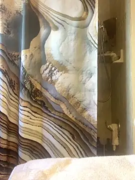 shakeweight online show from March 21, 7:28 pm