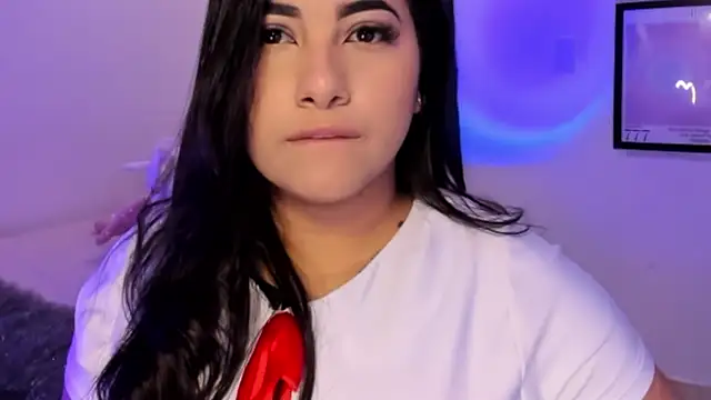 megancartter  online show from December 1, 12:43 pm