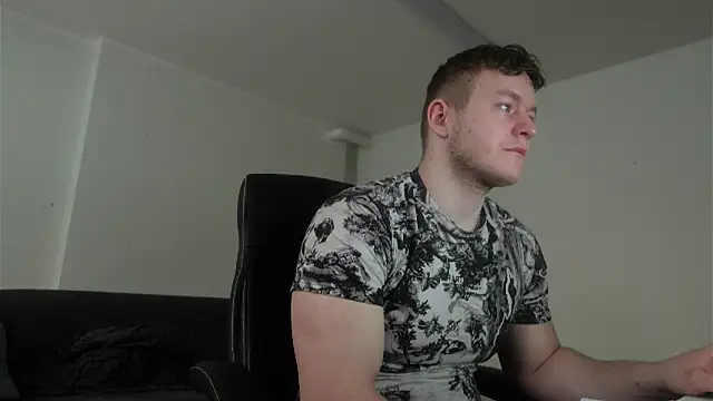 Snapshot of Richard_Dullas chatting on February 12, 9:26 am Richard Dullas online show from February 12, 9:26 am