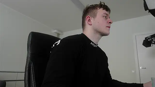 Snapshot of Richard_Dullas chatting on February 19, 11:28 am Richard Dullas online show from February 19, 11:28 am