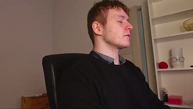 Snapshot of Richard_Dullas chatting on March 9, 10:03 pm Richard Dullas online show from March 9, 10:03 pm