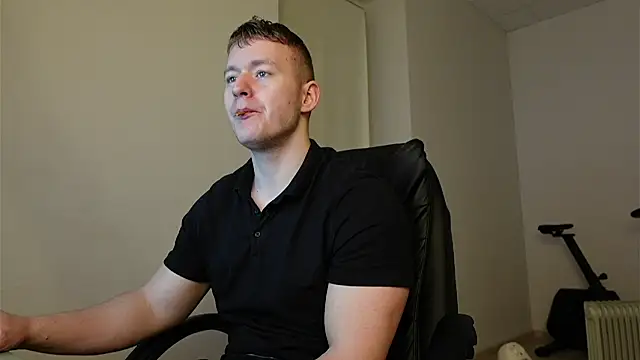 Snapshot of Richard_Dullas chatting on April 13, 10:48 pm Richard Dullas online show from April 13, 10:48 pm