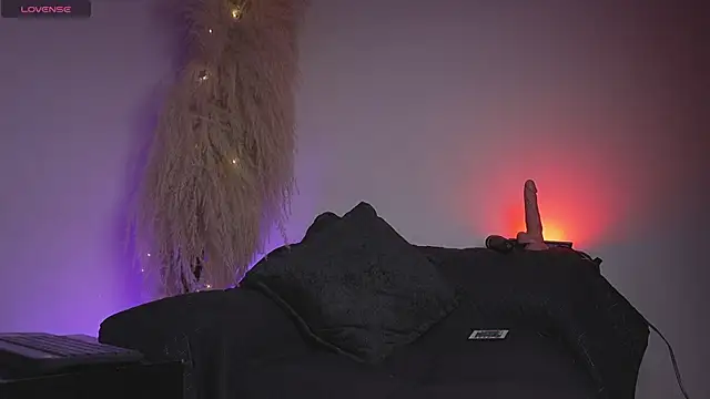 Snapshot of Afro_god_ chatting on August 7, 4:03 am Afro god online show from August 7, 4:03 am