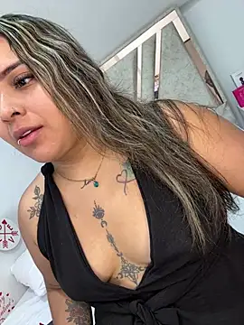 ashley-swift- online show from March 22, 1:14 pm