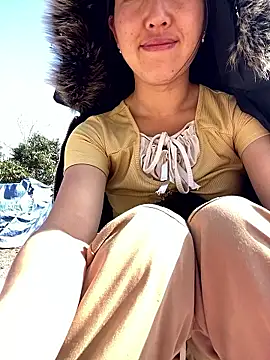 Huong-Ly online show from January 12, 4:07 am