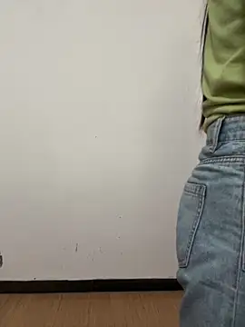 crhong666 online show from September 22, 12:23 am