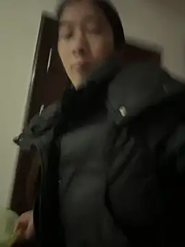 crhong666 online show from February 19, 12:17 am