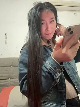 crhong666 online show from March 24, 12:37 am