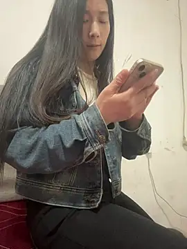 crhong666 online show from March 29, 12:21 am