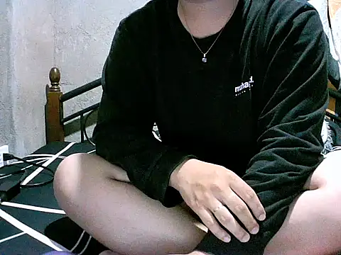 alhex gay26 online show from April 12, 3:50 pm