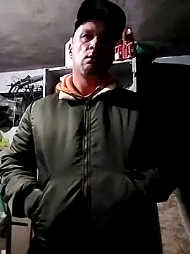 Snapshot of Fredry111 chatting on October 5, 1:59 am Fredry111 online show from October 5, 1:59 am