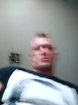 Snapshot of Fredry111 chatting on November 8, 2:17 pm Fredry111 online show from November 8, 2:17 pm