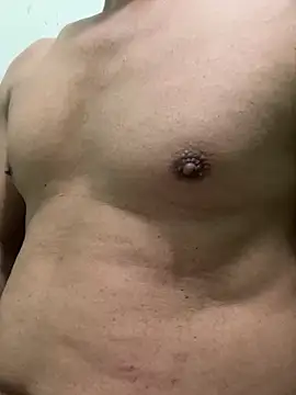 hotboy2x online show from December 3, 9:57 pm