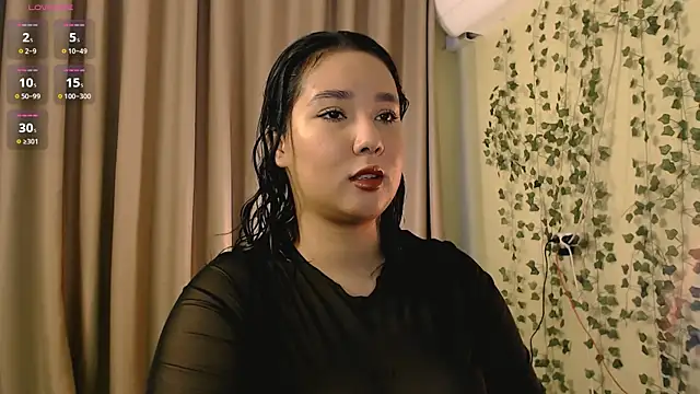 Snapshot of HoneyBroownie chatting on October 6, 10:45 am HoneyBroownie online show from October 6, 10:45 am