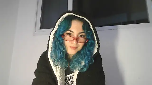 Snapshot of peetitefairy chatting on May 25, 5:24 am peetitefairy online show from May 25, 5:24 am