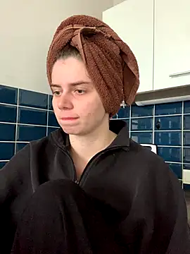 Snapshot of Rainbow_W chatting on September 29, 9:47 am Rainbow W online show from September 29, 9:47 am