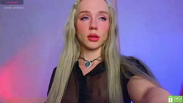 KittenFang online show from March 28, 6:35 am