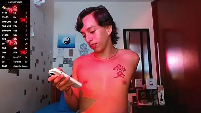 DannyPhantom555 online show from November 20, 7:35 pm