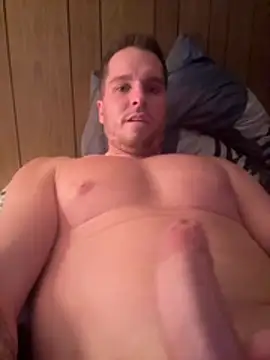 Snapshot of Wilky96m chatting on February 27, 3:17 am Wilky96m online show from February 27, 3:17 am