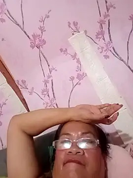 vickyhot1966 online show from September 14, 4:39 pm