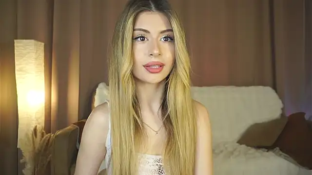 GeorginaHarn online show from July 1, 8:05 am