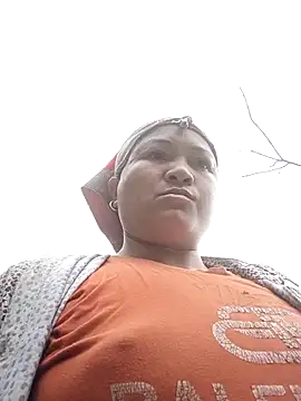 Snapshot of Love-Mama33 chatting on February 23, 8:55 am Love-Mama33 online show from February 23, 8:55 am