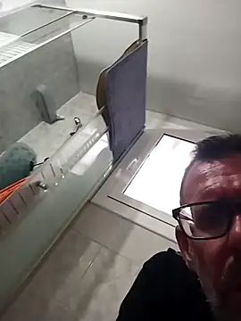 gigolobcn online show from March 23, 2:21 pm