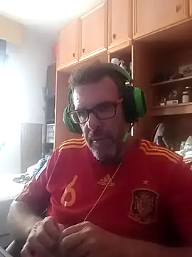 Snapshot of gigolobcn chatting on July 10, 2:30 pm gigolobcn online show from July 10, 2:30 pm