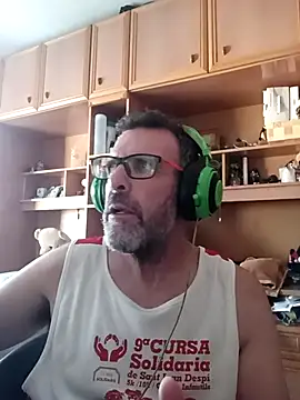 Snapshot of gigolobcn chatting on July 17, 5:29 pm gigolobcn online show from July 17, 5:29 pm