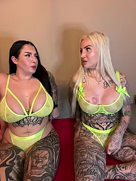 CoraDiamond online show from February 18, 5:53 pm