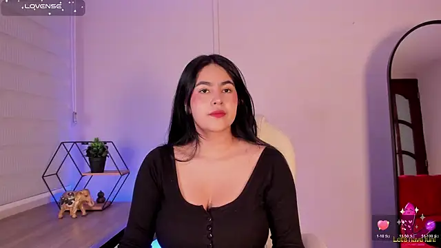 Snapshot of Emma__clark_ chatting on October 20, 12:27 pm Emma clark online show from October 20, 12:27 pm