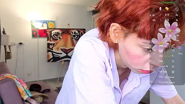 Snapshot of colette_e chatting on May 31, 3:36 am colette e online show from May 31, 3:36 am