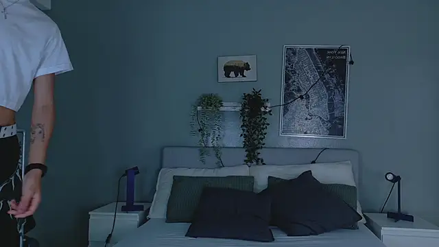 Nickifox   online show from December 15, 7:29 pm