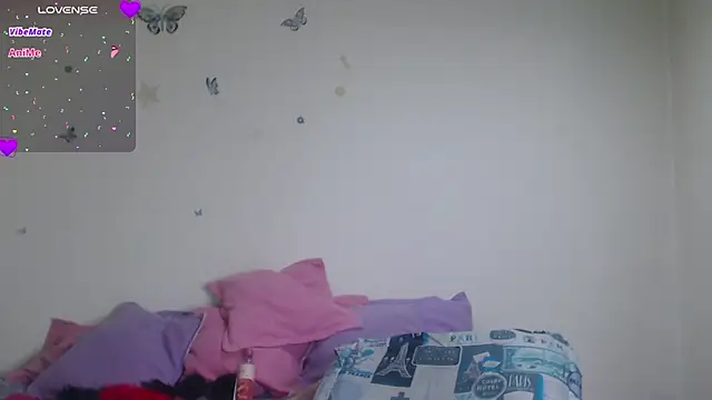 Snapshot of evangeline_lover chatting on March 26, 12:11 pm evangeline lover online show from March 26, 12:11 pm