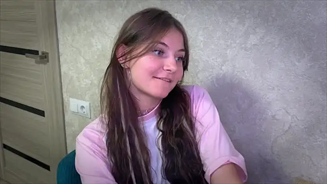 Snapshot of may_rollins chatting on September 12, 9:04 pm may rollins online show from September 12, 9:04 pm