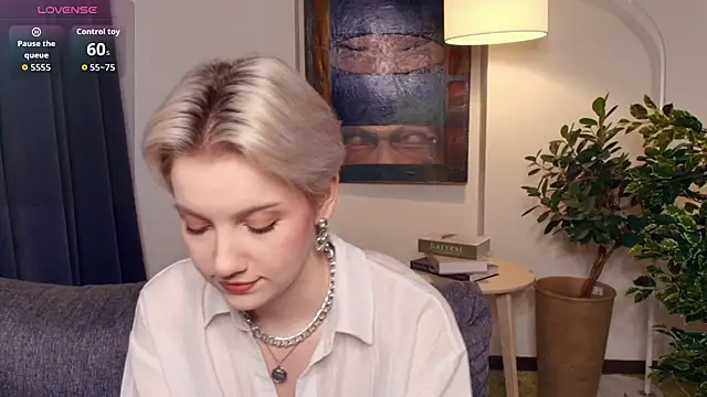 Snapshot of OdelynaAsp chatting on November 23, 11:32 am OdelynaAsp online show from November 23, 11:32 am