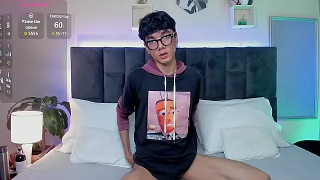 Phillicious   online show from October 3, 9:12 pm