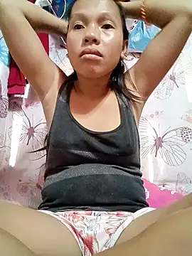 Snapshot of HotNaughtyGirl23 chatting on November 26, 1:06 am HotNaughtyGirl23 online show from November 26, 1:06 am