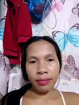 Snapshot of HotNaughtyGirl23 chatting on December 5, 9:40 am HotNaughtyGirl23 online show from December 5, 9:40 am