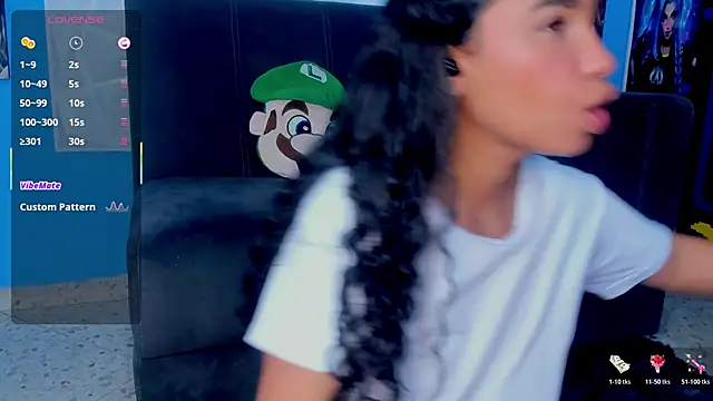 KhateAndersson online show from November 14, 7:01 pm