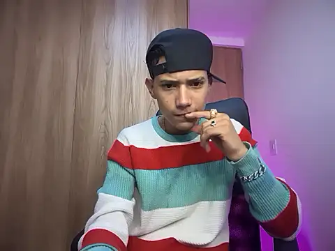 Toy boy777 online show from March 2, 5:30 am