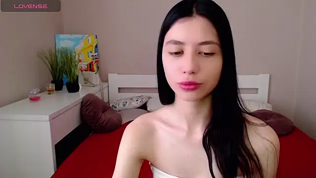 SelinLi online show from June 21, 8:39 am