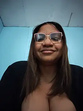 Snapshot of Avannay chatting on July 11, 1:30 am Avannay online show from July 11, 1:30 am