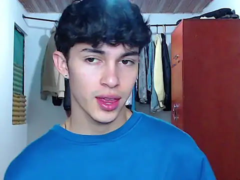 john vichenso online show from September 17, 10:00 pm