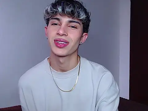 john vichenso online show from November 6, 9:05 pm