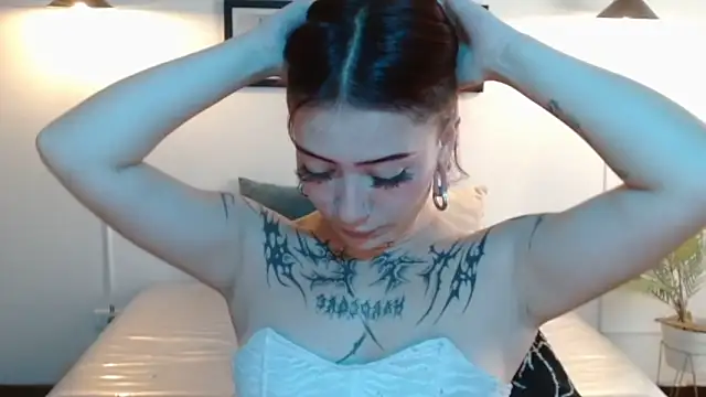 Evanss lx online show from April 15, 7:21 pm