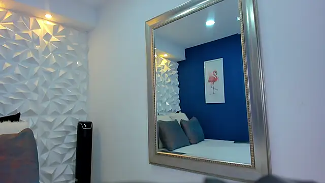 sarah ashbourne online show from September 23, 10:35 pm