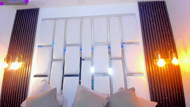 sarah ashbourne online show from October 4, 1:53 pm