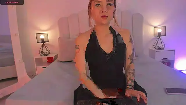 raven black  online show from October 29, 1:57 pm