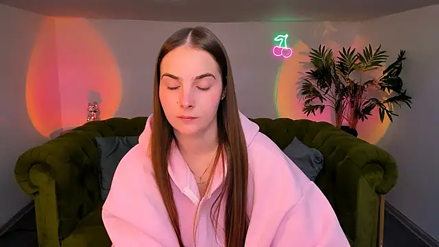 rad rebel  online show from October 5, 8:18 pm